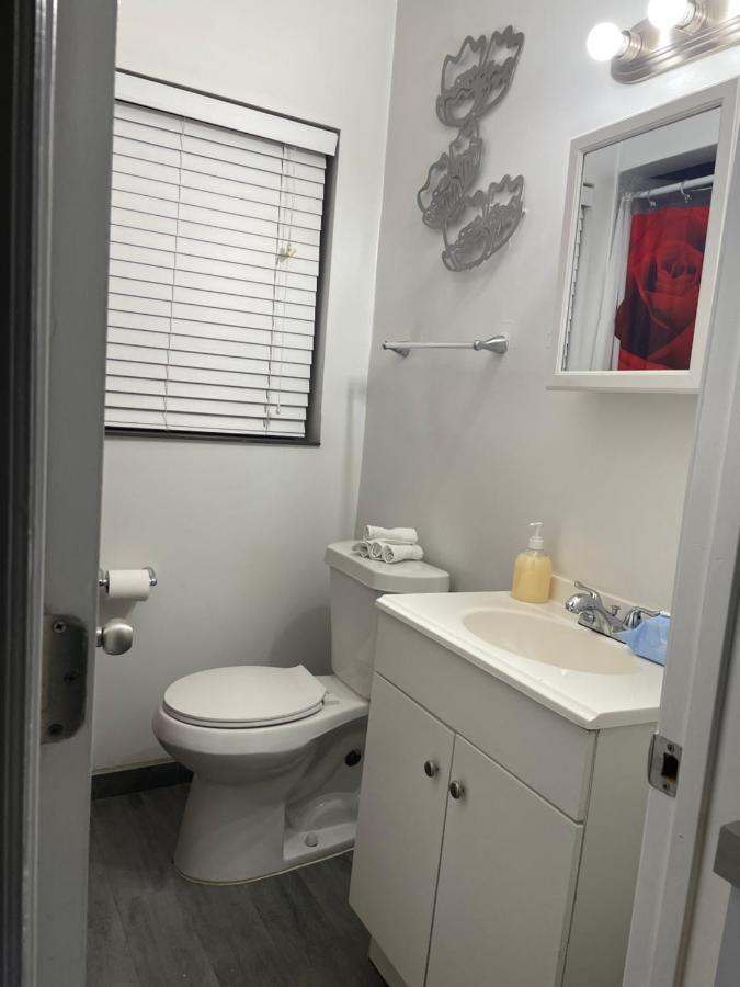 Trendy Pads In Hollywood Apartment ภายนอก รูปภาพ
